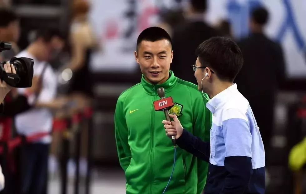 九游 -清晨体能课后，丹佛掘金调整名单备战中超，悬念犹存，赛季目标并未改变 